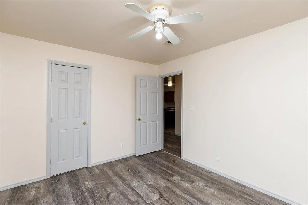 408 S Live Oak Street, Mathis, Texas image 6