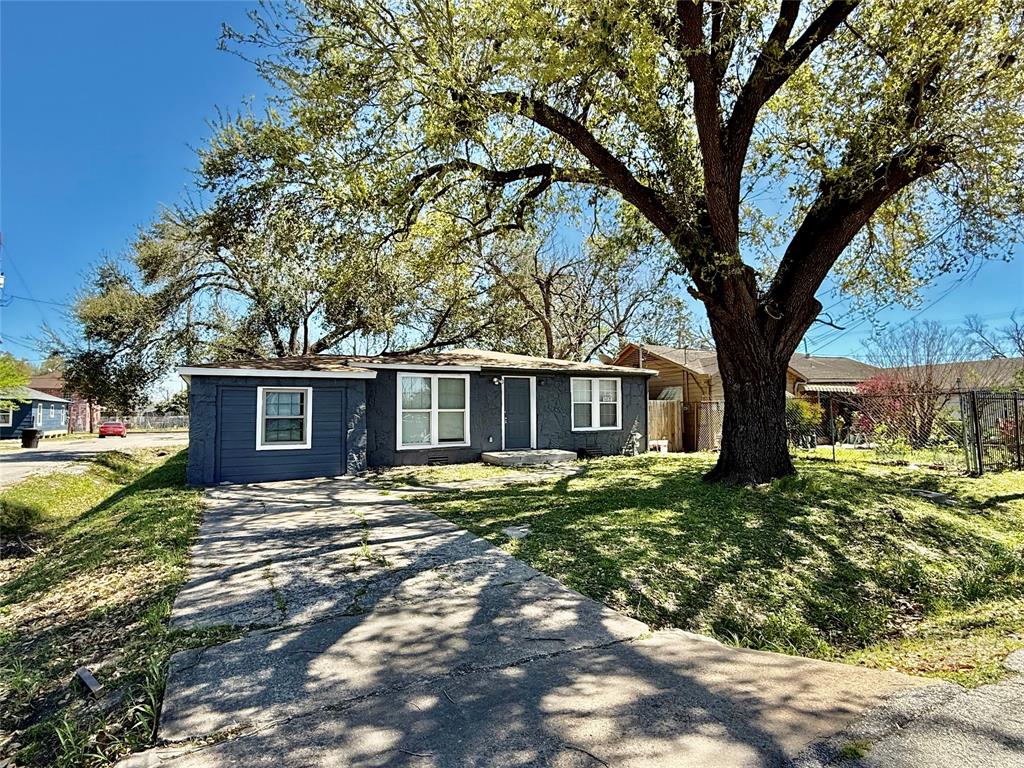 2928 Wayne Street, Houston, Texas image 1