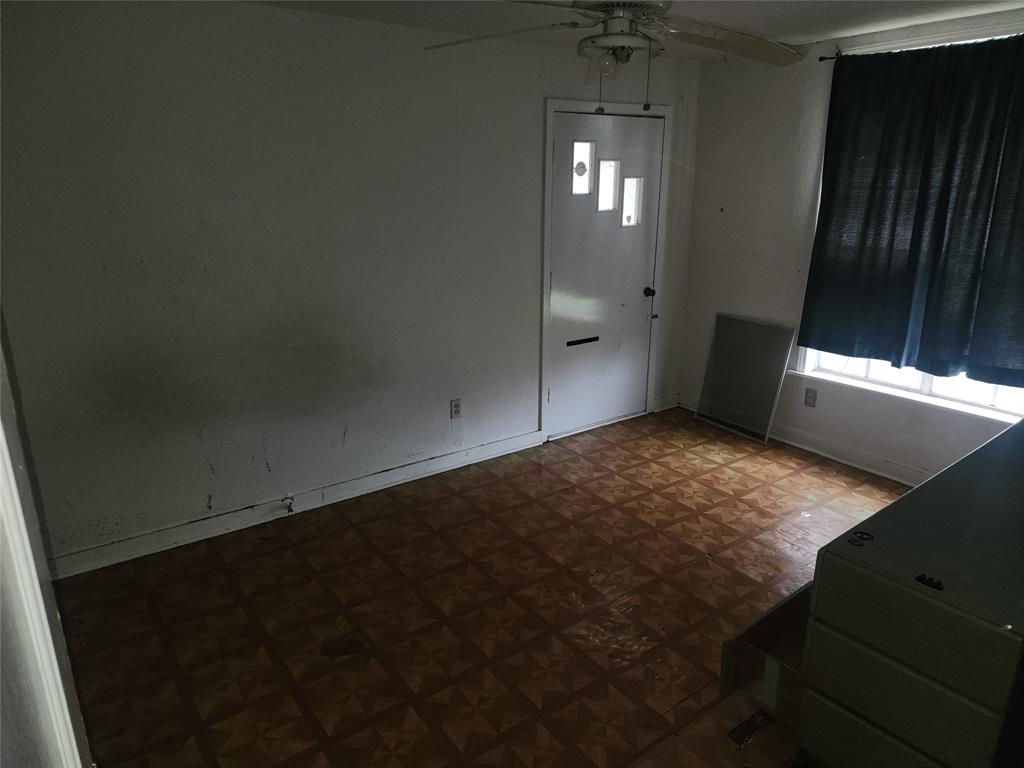839 Yaupon Street, Clute, Texas image 18