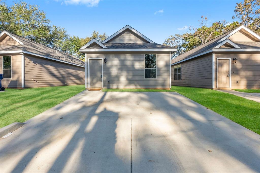 11631 Vistawood, Willis, Texas image 1