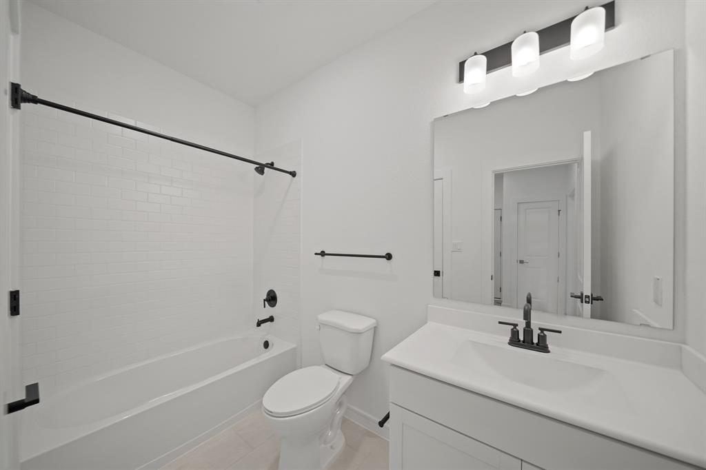 2618 Clapbread Lane, Rosenberg, Texas image 27