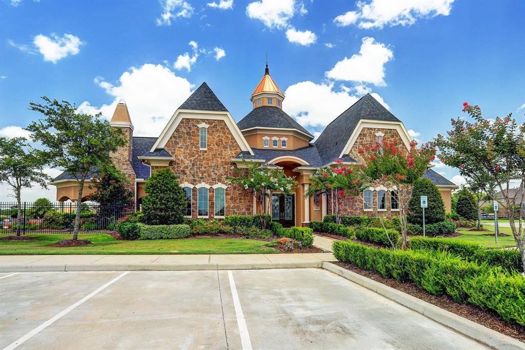 2618 Clapbread Lane, Rosenberg, Texas image 33