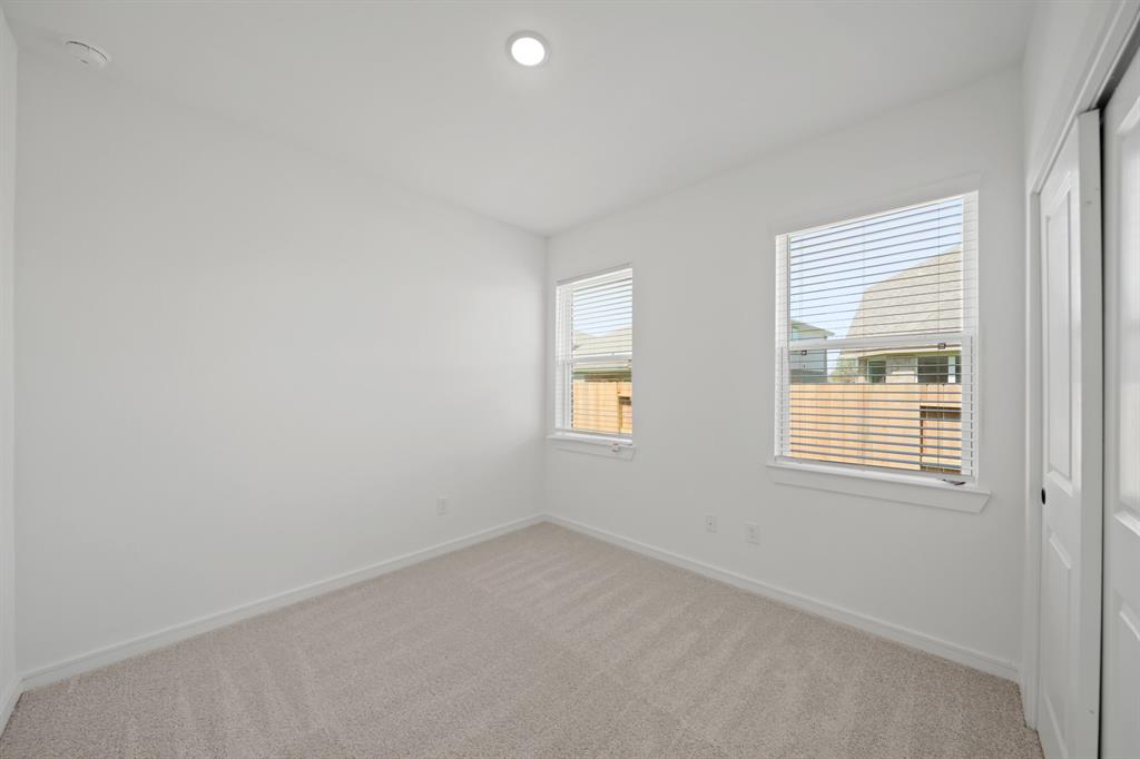 2618 Clapbread Lane, Rosenberg, Texas image 25