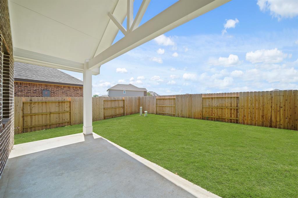 2618 Clapbread Lane, Rosenberg, Texas image 29