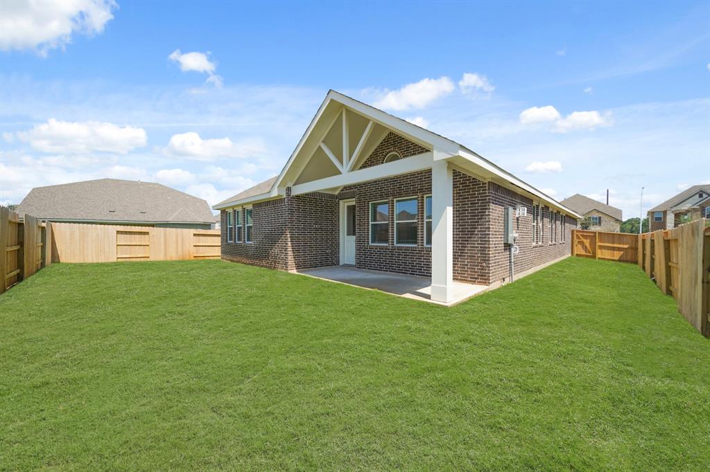 2618 Clapbread Lane, Rosenberg, Texas image 30