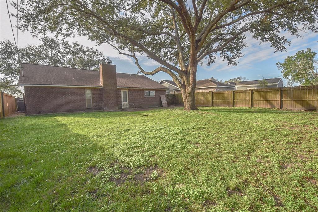 3 Lazybrook Street, Angleton, Texas image 20