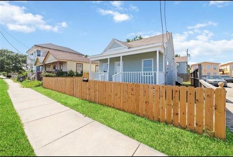 2714 Avenue L Galveston TX 77550