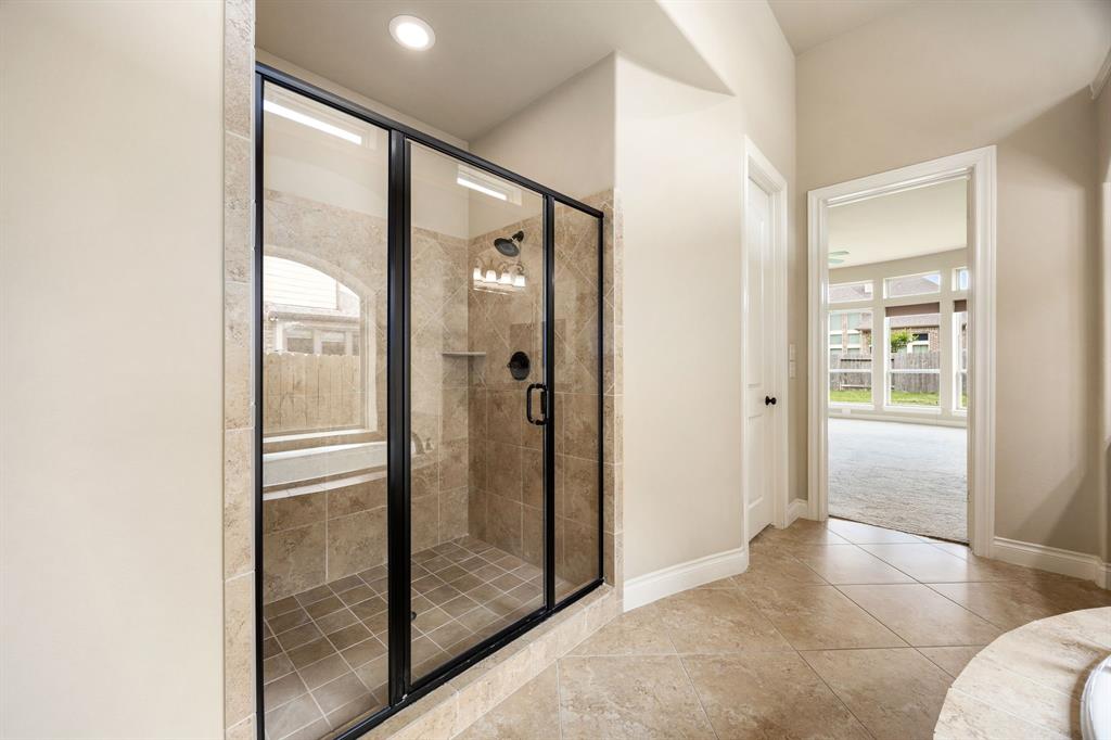 4014 Skipping Falls Lane, Katy, Texas image 18
