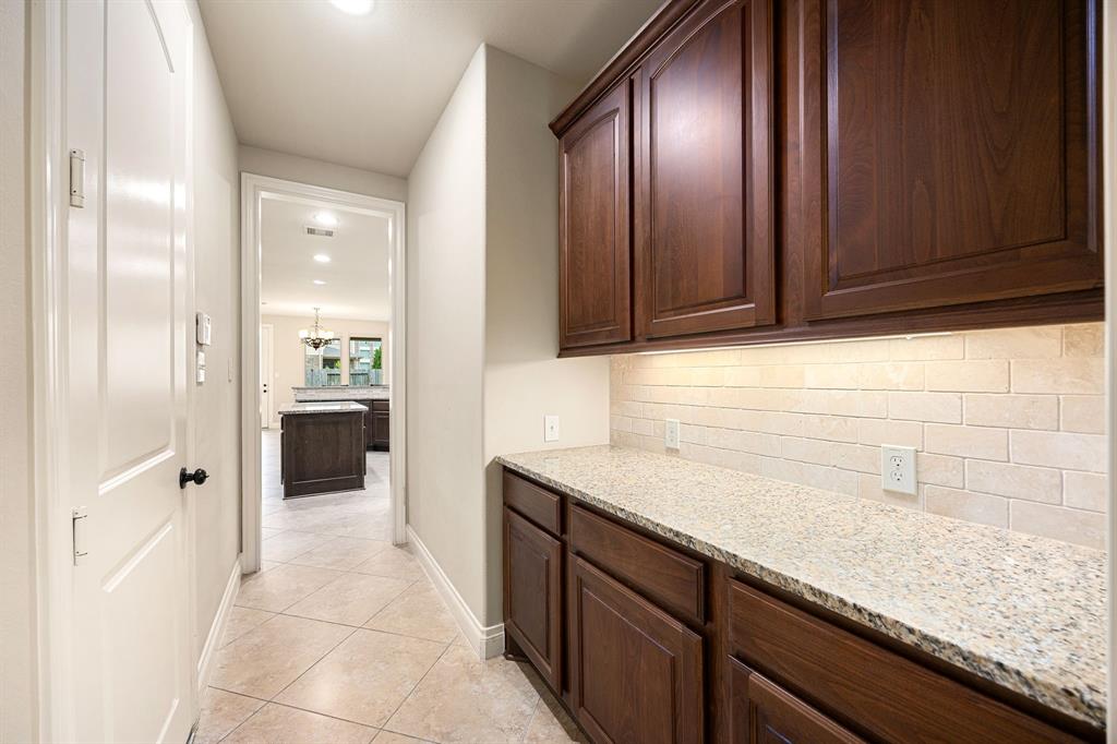 4014 Skipping Falls Lane, Katy, Texas image 13