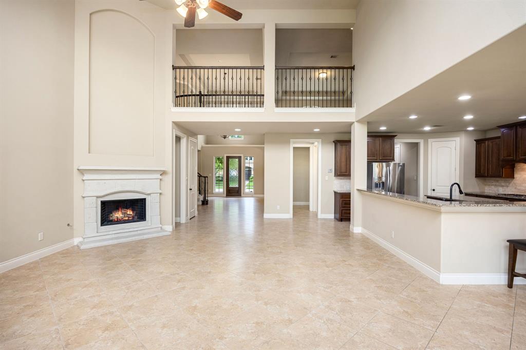 4014 Skipping Falls Lane, Katy, Texas image 8