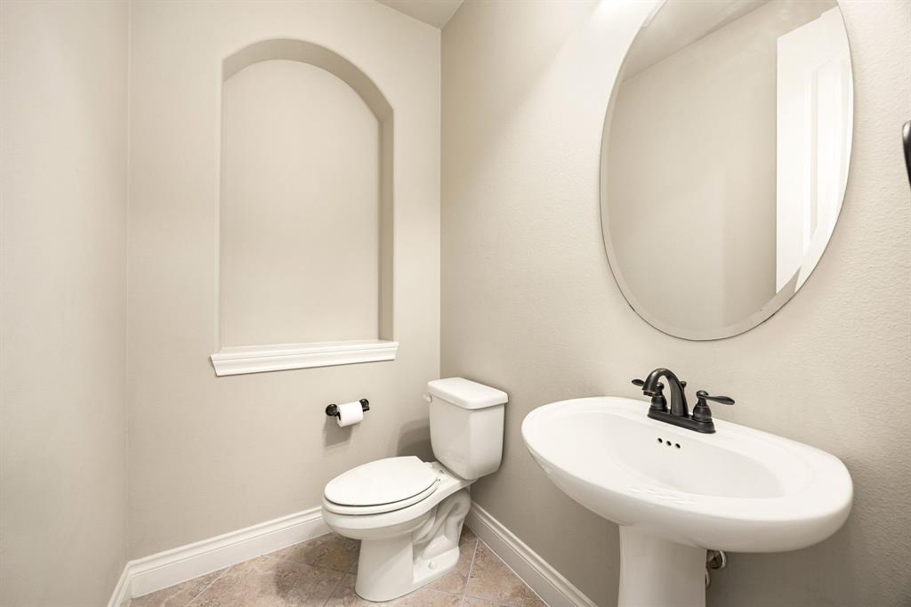 4014 Skipping Falls Lane, Katy, Texas image 15