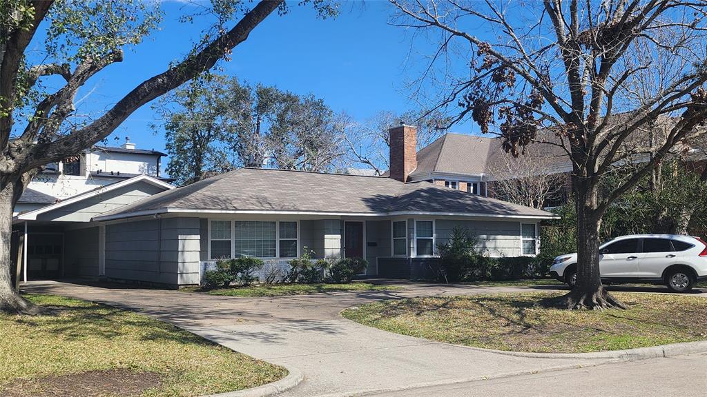 4910 Holt Street, Bellaire, Texas image 2