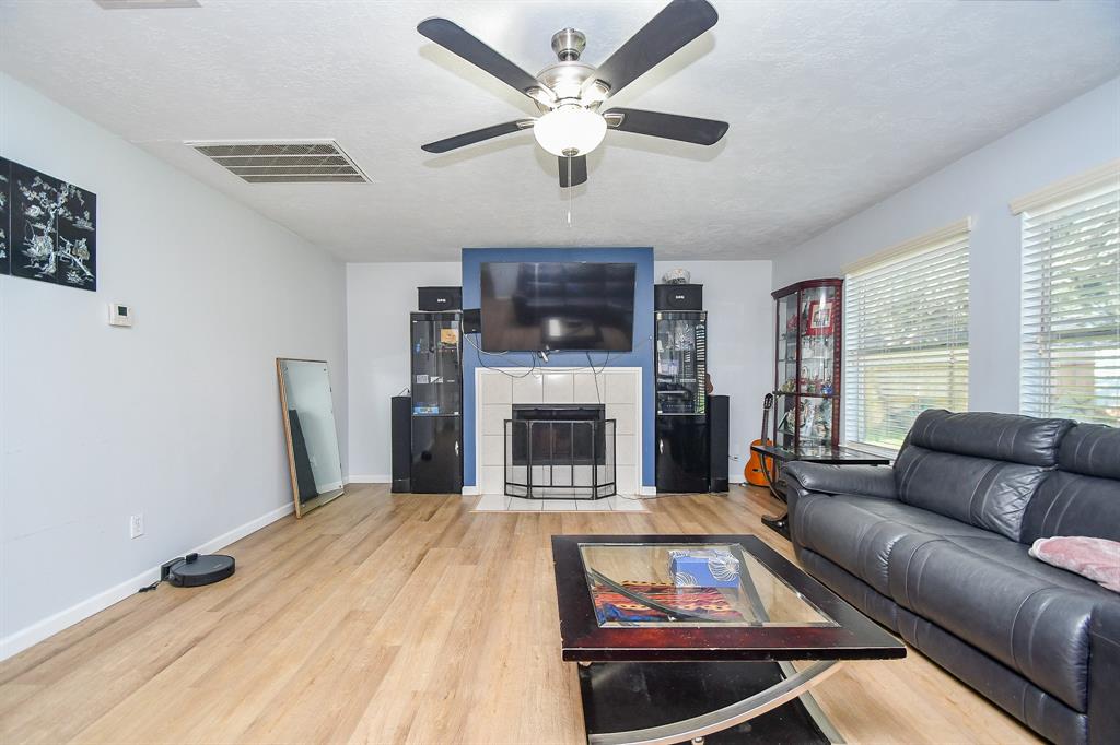 20418 Linden Tree Drive, Katy, Texas image 9