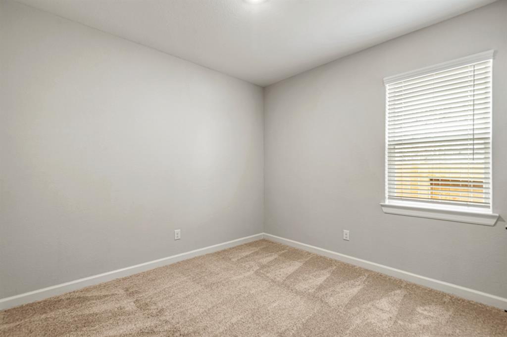 15691 Honey Cove Drive, Conroe, Texas image 13