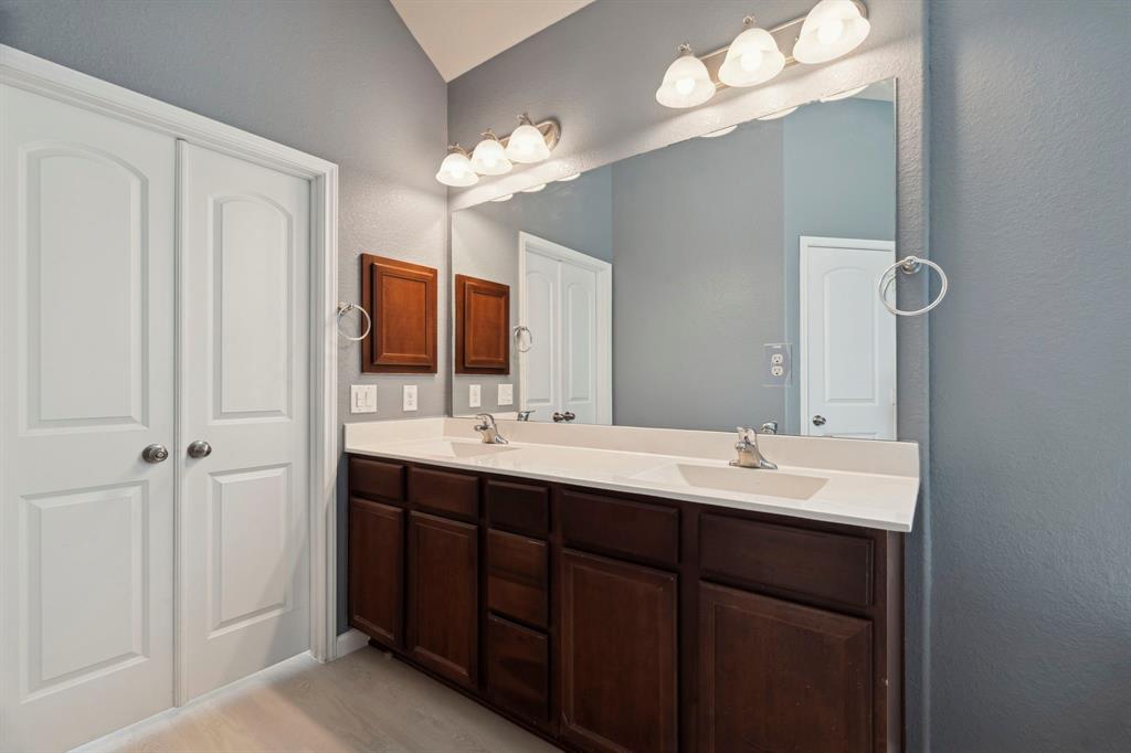 2206 Wolf Creek Court, Katy, Texas image 33