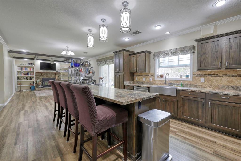 13910 Fm 1484 Road