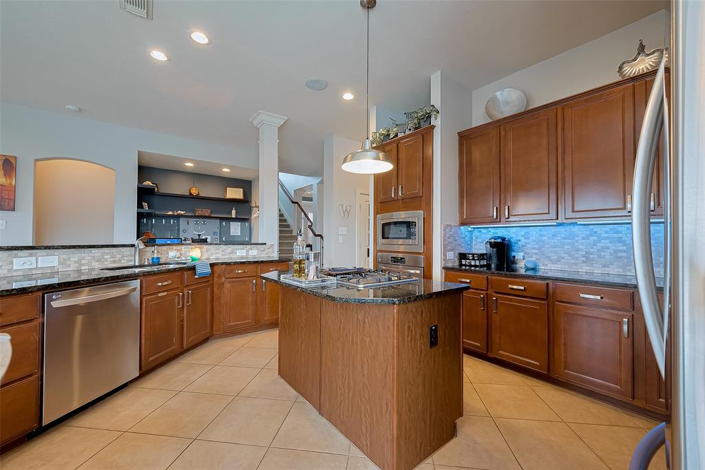 9422 Pearl Creek Lane, Katy, Texas image 17