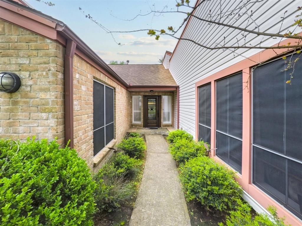 15621 Elwood Drive, Jersey Village, Texas image 4