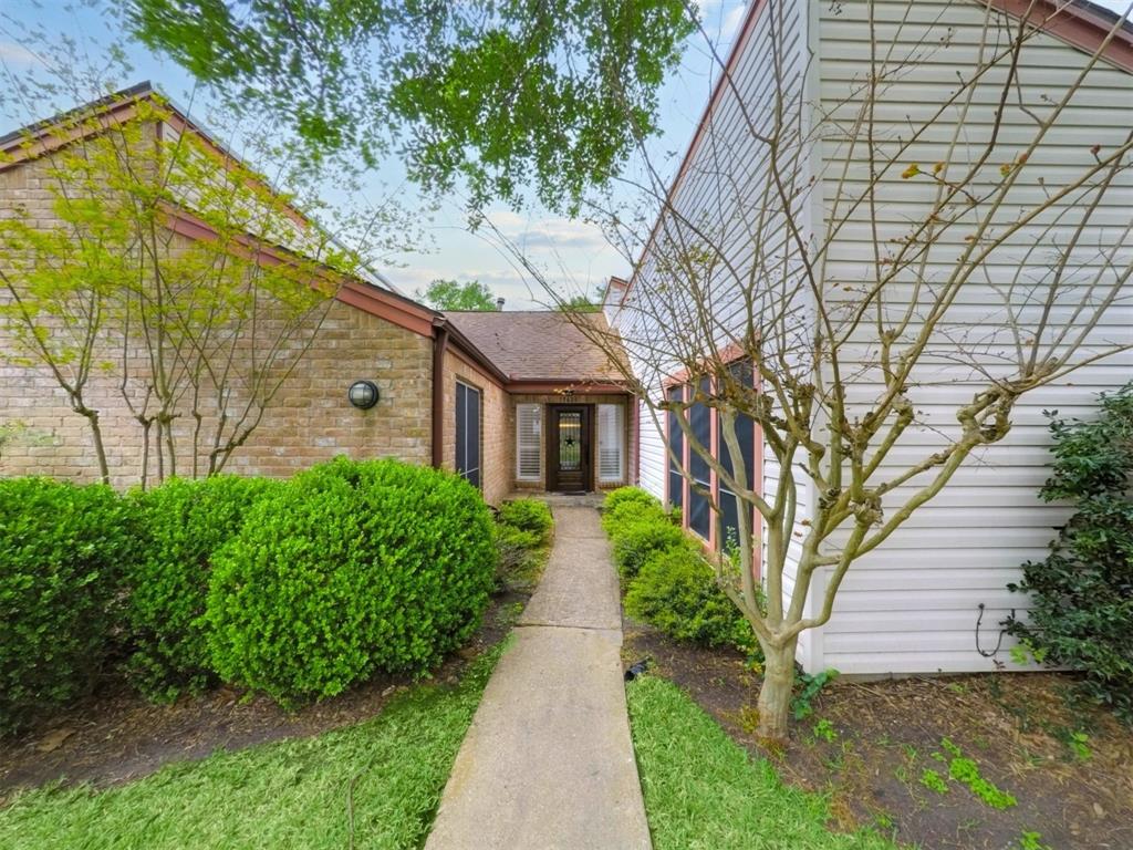15621 Elwood Drive, Jersey Village, Texas image 3