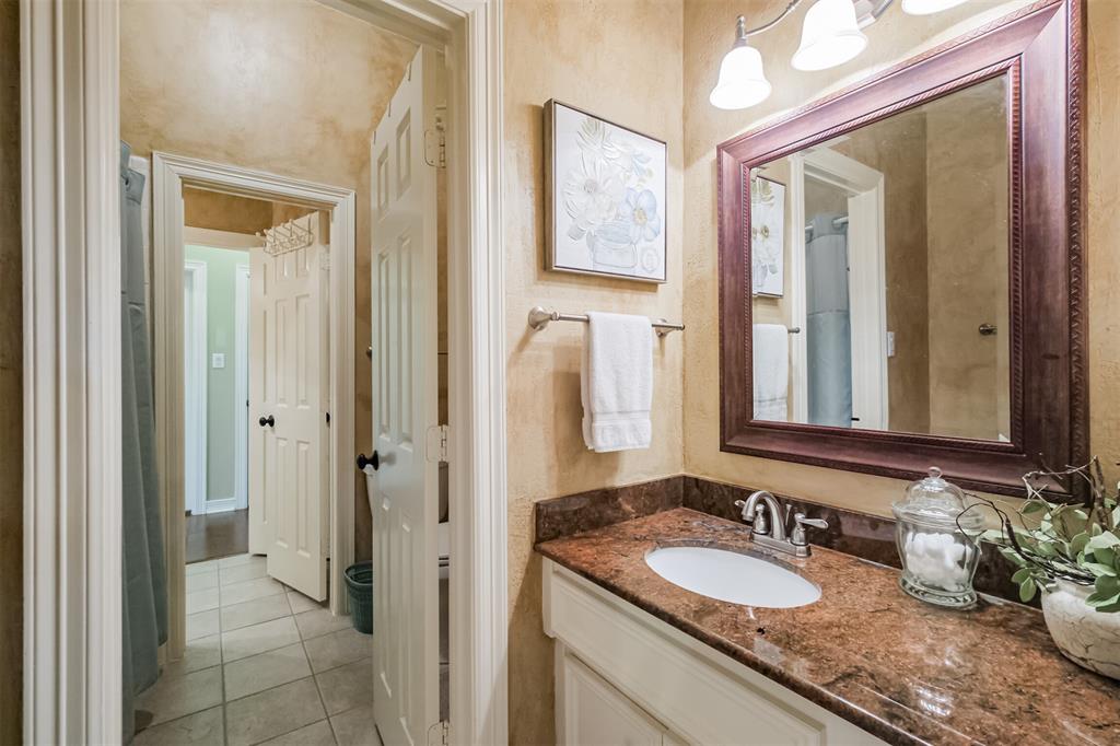 1823 Birnam Glen Drive, Sugar Land, Texas image 39