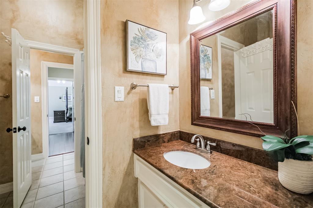 1823 Birnam Glen Drive, Sugar Land, Texas image 40