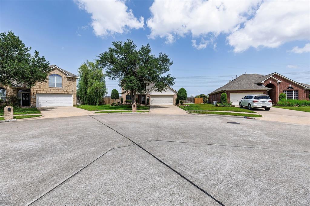 1918 N Everglades Dr Dr, Deer Park, Texas image 5
