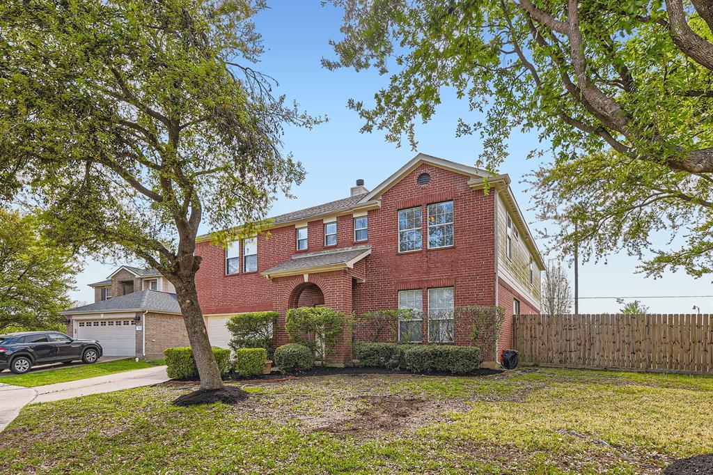 6638 Autumn Sunset Lane, Spring, Texas image 3