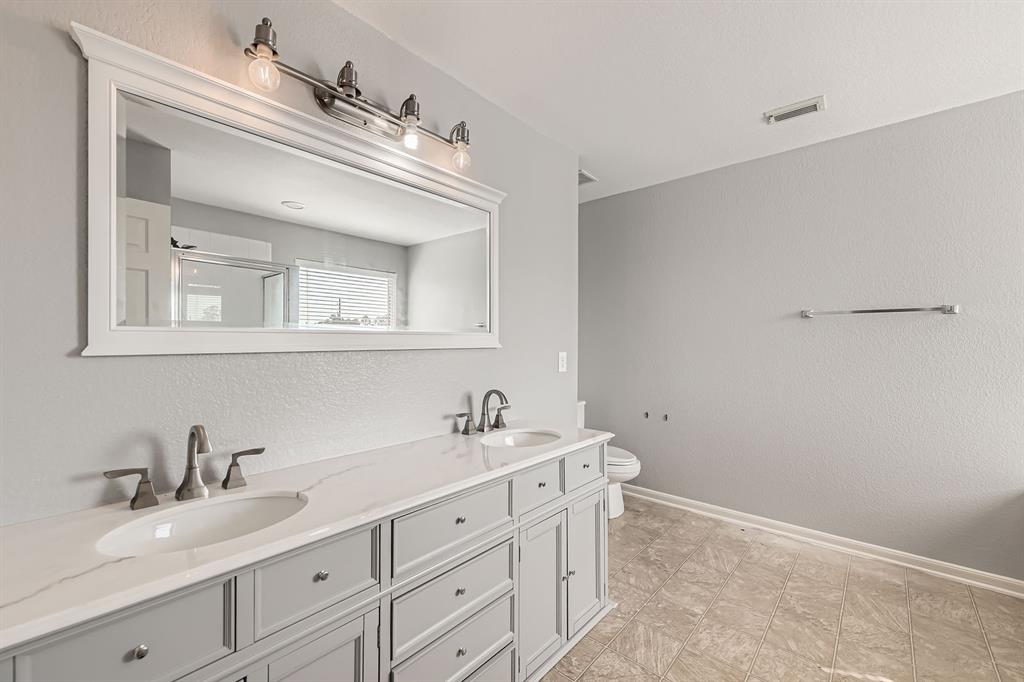 6638 Autumn Sunset Lane, Spring, Texas image 17