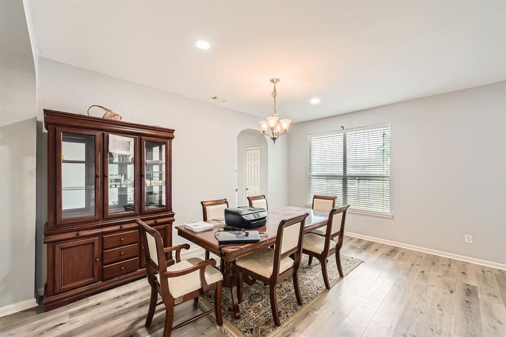 6638 Autumn Sunset Lane, Spring, Texas image 11