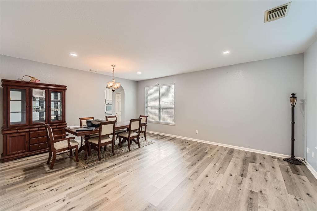 6638 Autumn Sunset Lane, Spring, Texas image 9