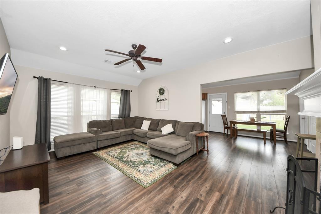 3011 Fairchild Avenue, Needville, Texas image 9