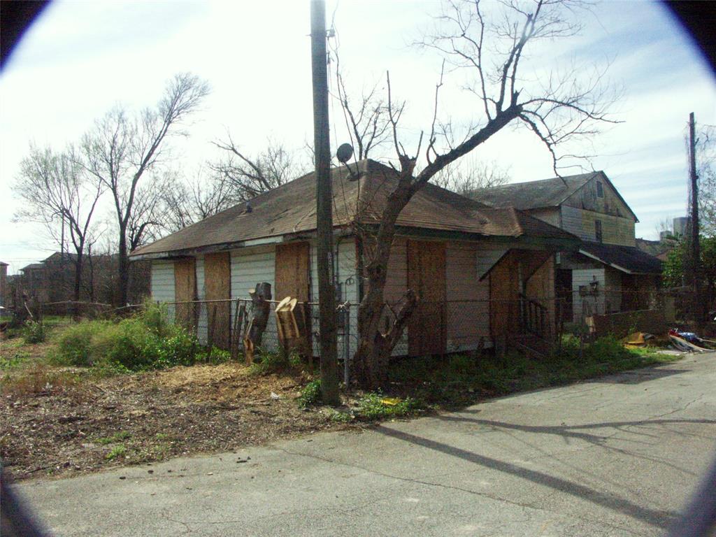 3012 Baer Street