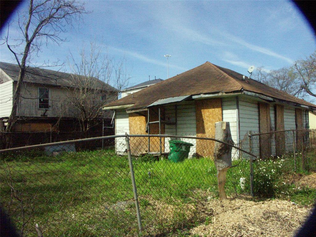 3012 Baer Street