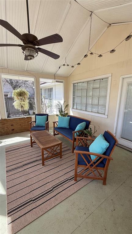 15001 Snelling Drive, Leander, Texas image 21
