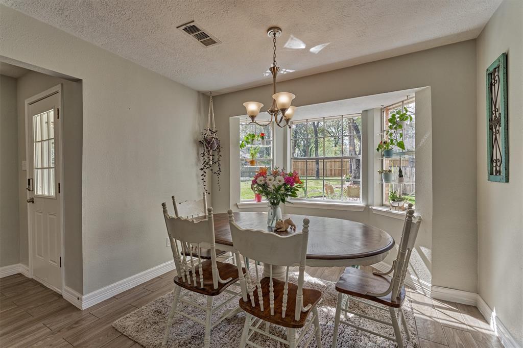 24203 Creekview Drive, Spring, Texas image 14
