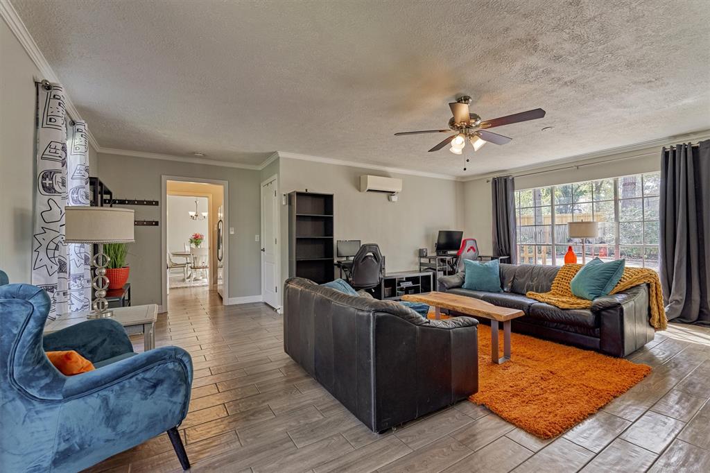 24203 Creekview Drive, Spring, Texas image 17