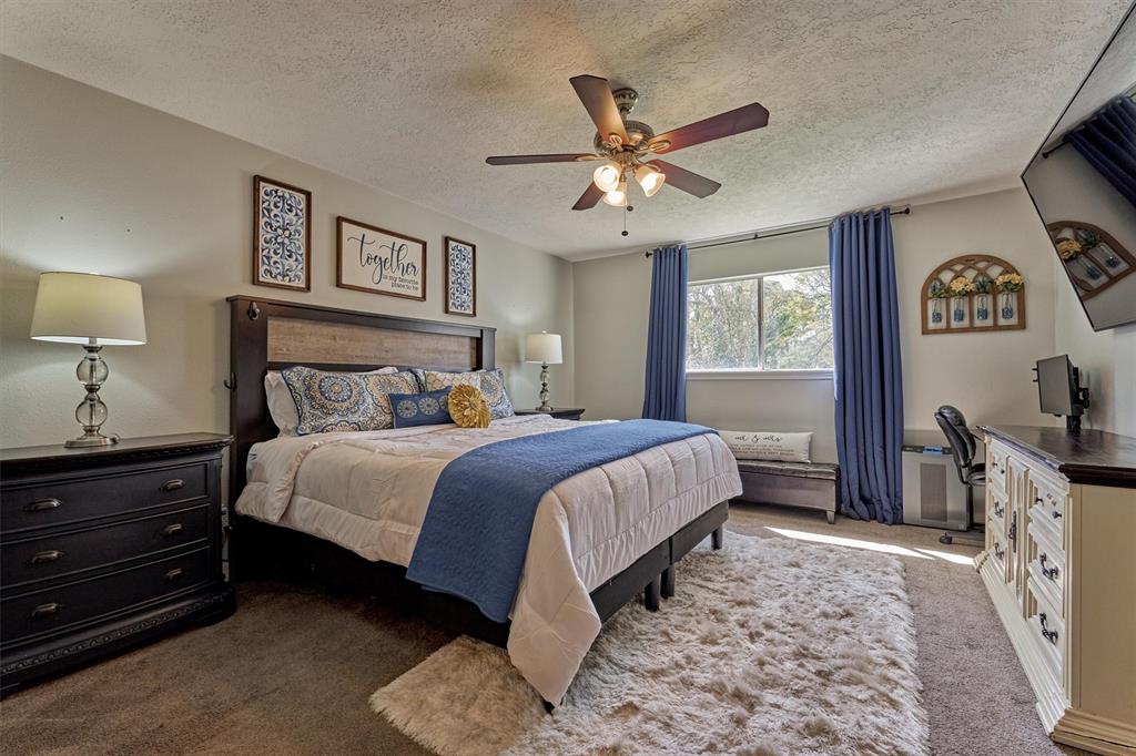 24203 Creekview Drive, Spring, Texas image 18