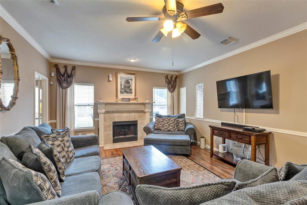 9338 Hudson Bend Circle, Houston, Texas image 21