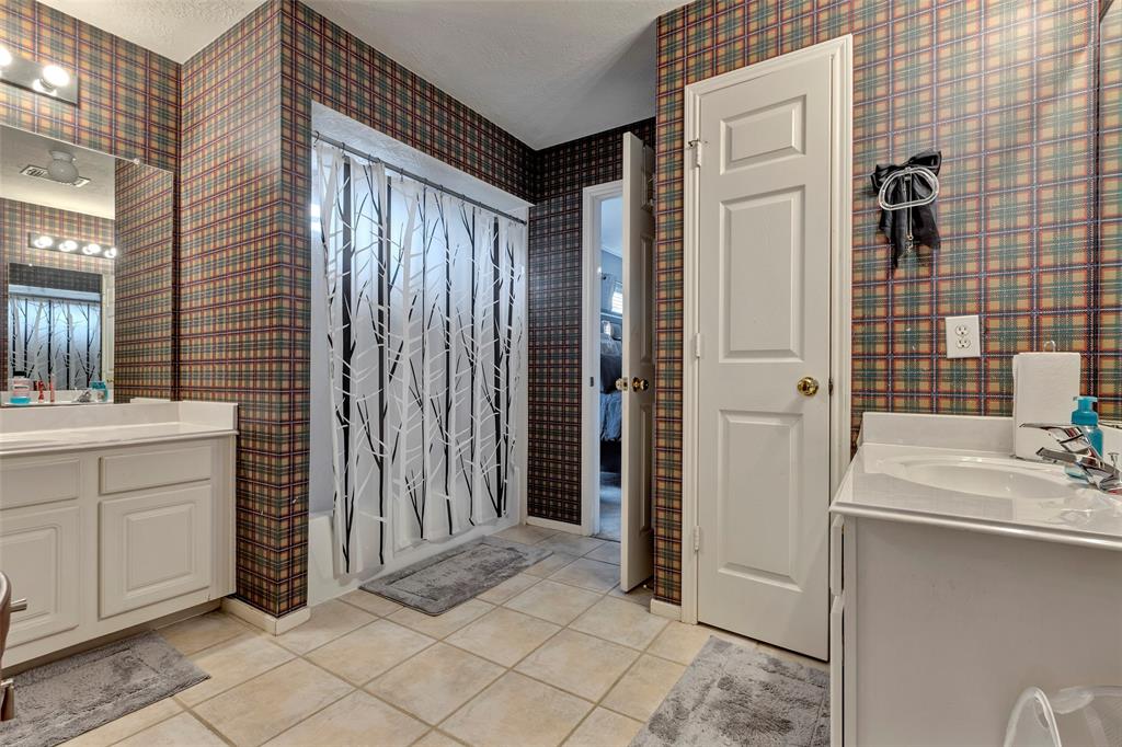 9338 Hudson Bend Circle, Houston, Texas image 29