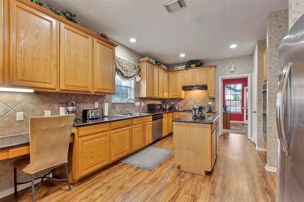 9338 Hudson Bend Circle, Houston, Texas image 14