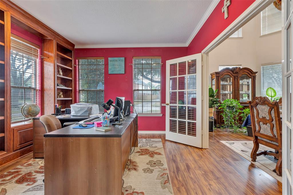 9338 Hudson Bend Circle, Houston, Texas image 10