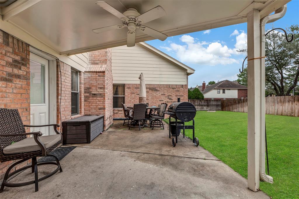 9338 Hudson Bend Circle, Houston, Texas image 34