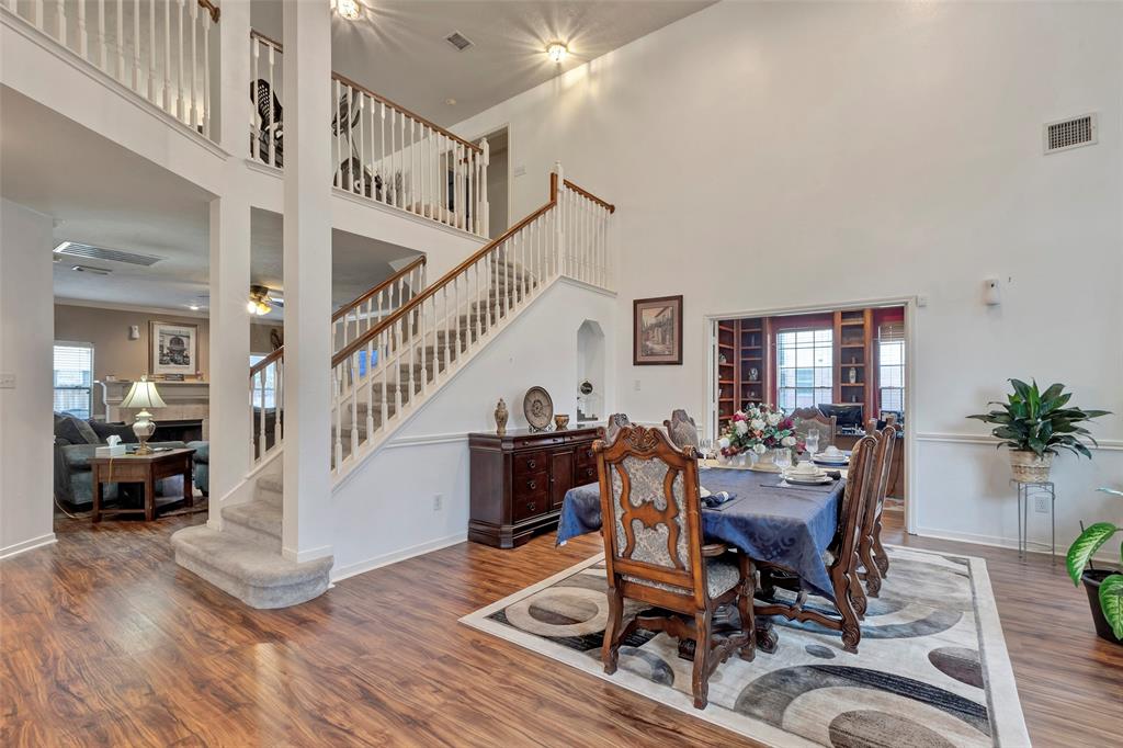 9338 Hudson Bend Circle, Houston, Texas image 8
