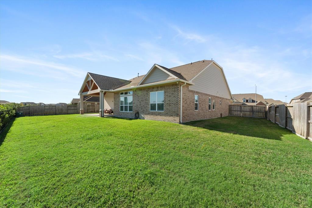 14522 Aqueduct Avenue, Mont Belvieu, Texas image 41