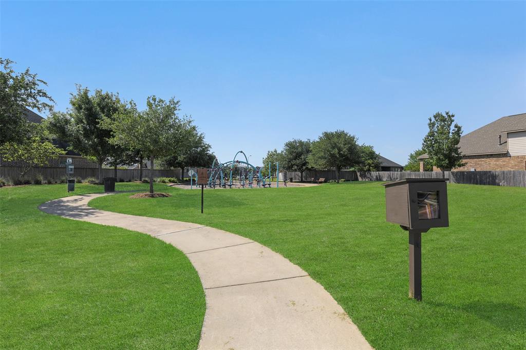 17515 Cypress Hilltop Way, Hockley, Texas image 27