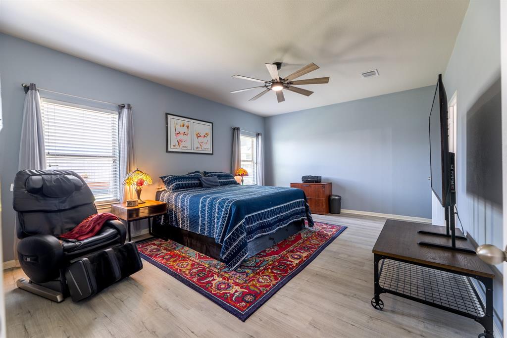 8806 Explorer Drive, Texas City, Texas image 19