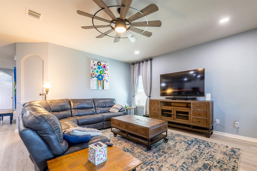 8806 Explorer Drive, Texas City, Texas image 13