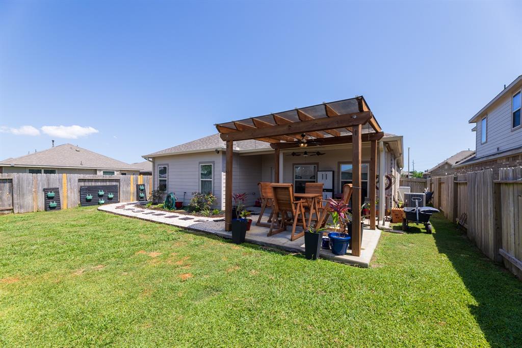 8806 Explorer Drive, Texas City, Texas image 35