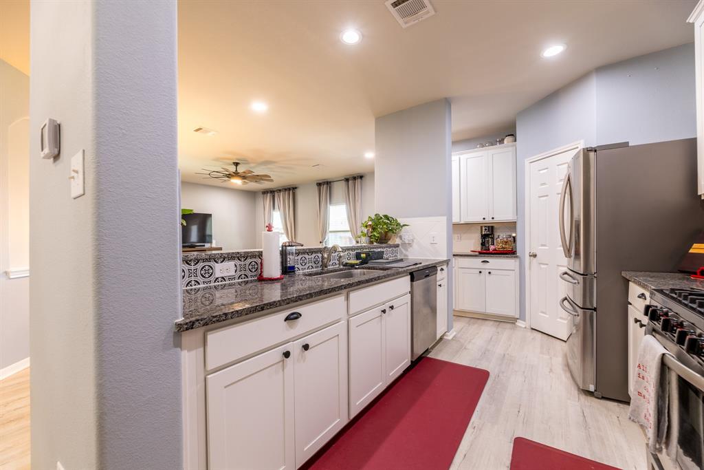 8806 Explorer Drive, Texas City, Texas image 16