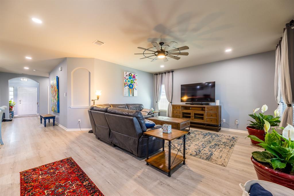 8806 Explorer Drive, Texas City, Texas image 11